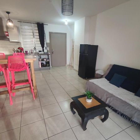 Location Saisonniere Meublee F2 St Leu Face Ocean A 1 Min Plage Apartment แซ็งต์-เลอ ภายนอก รูปภาพ