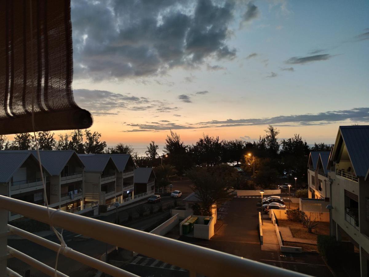 Location Saisonniere Meublee F2 St Leu Face Ocean A 1 Min Plage Apartment แซ็งต์-เลอ ภายนอก รูปภาพ