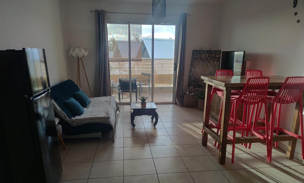 Location Saisonniere Meublee F2 St Leu Face Ocean A 1 Min Plage Apartment แซ็งต์-เลอ ภายนอก รูปภาพ